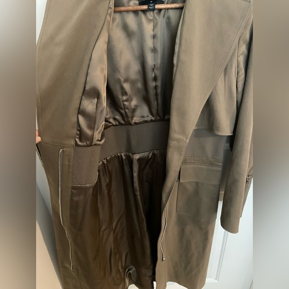 ALO Yoga Olive Trench Coat - Picture 8 of 11